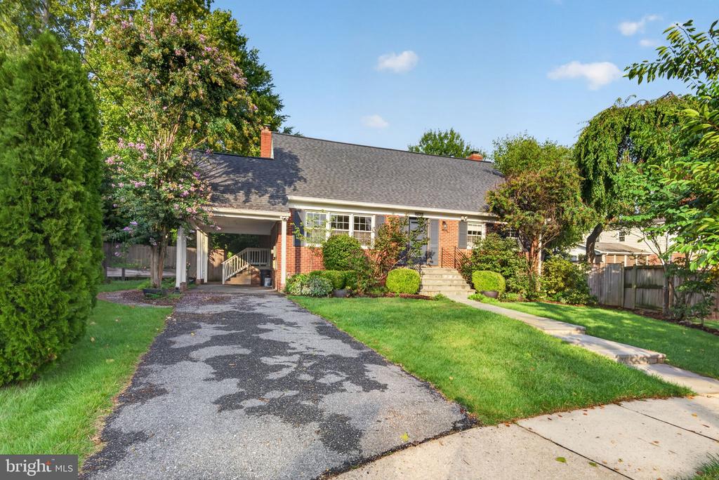 6013 KINGSFORD COURT