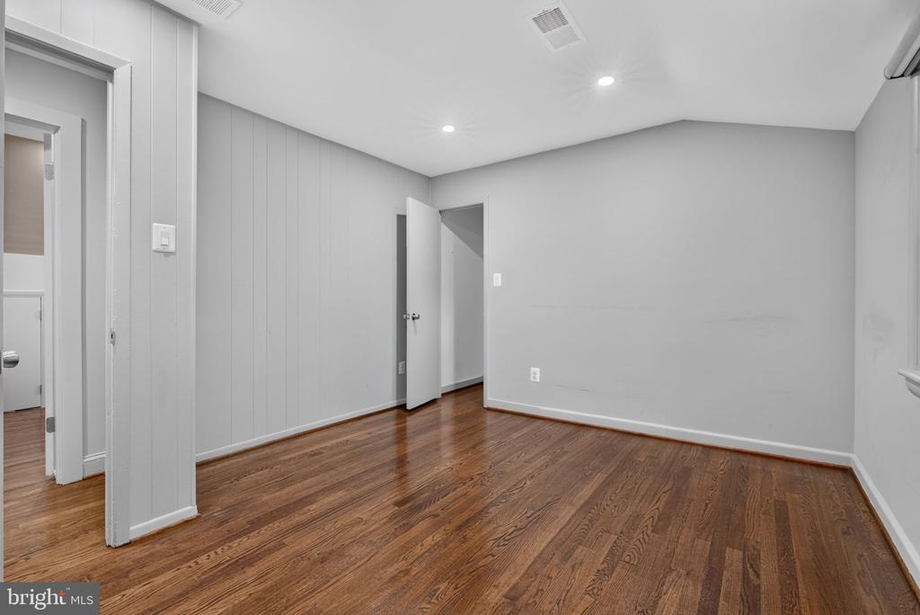 6013 KINGSFORD COURT