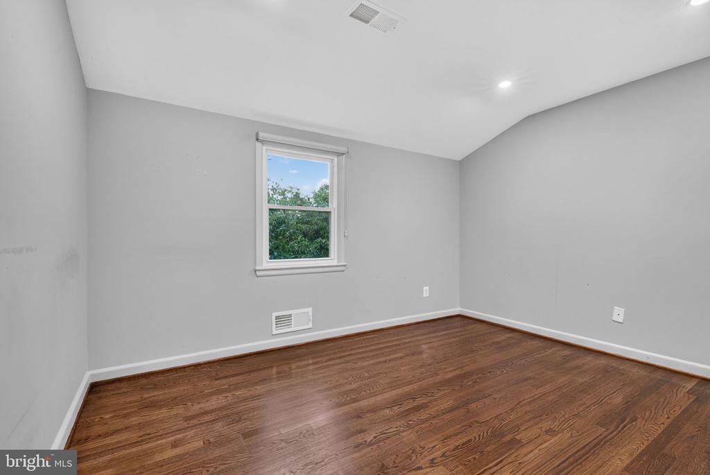 6013 KINGSFORD COURT