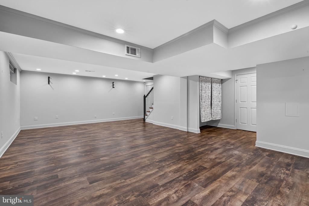 6013 KINGSFORD COURT