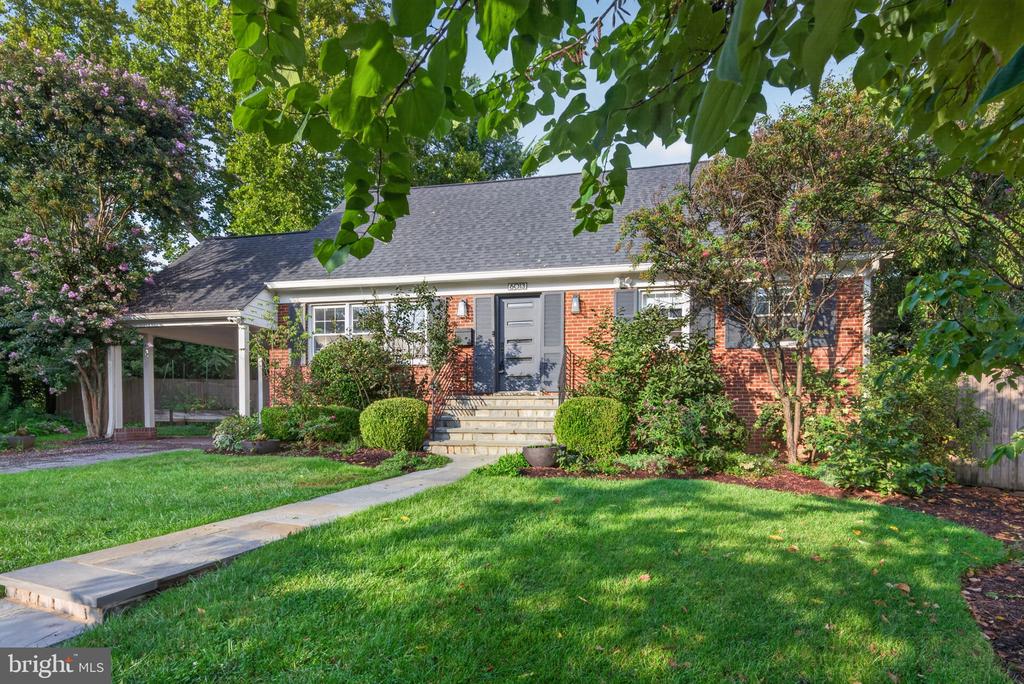 6013 KINGSFORD COURT