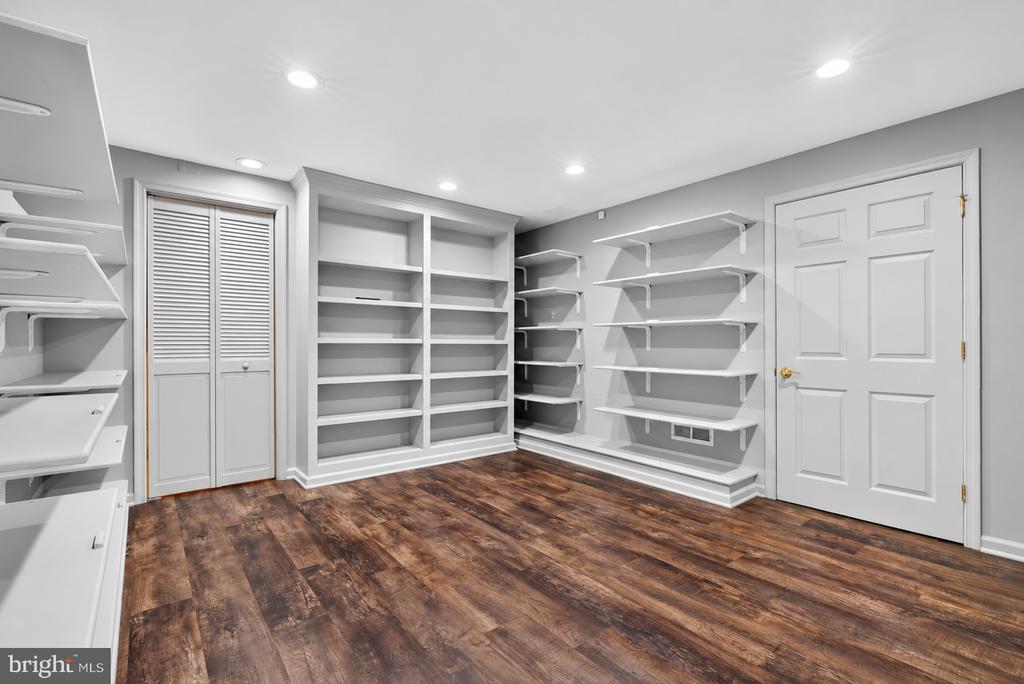 6013 KINGSFORD COURT