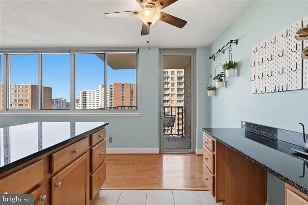 1220 BLAIR MILL ROAD Unit: 1008