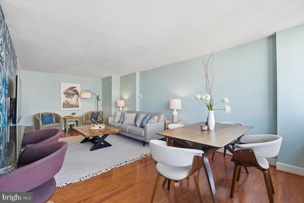 1220 BLAIR MILL ROAD Unit: 1008