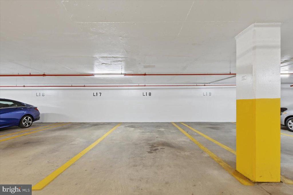 1220 BLAIR MILL ROAD Unit: 1008