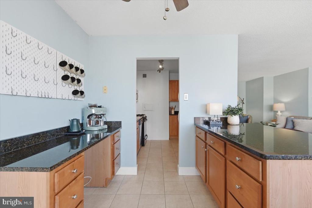 1220 BLAIR MILL ROAD Unit: 1008