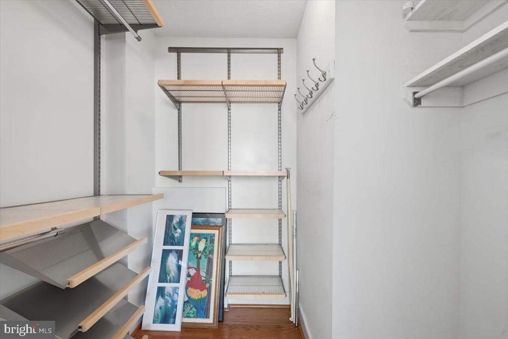 1220 BLAIR MILL ROAD Unit: 1008