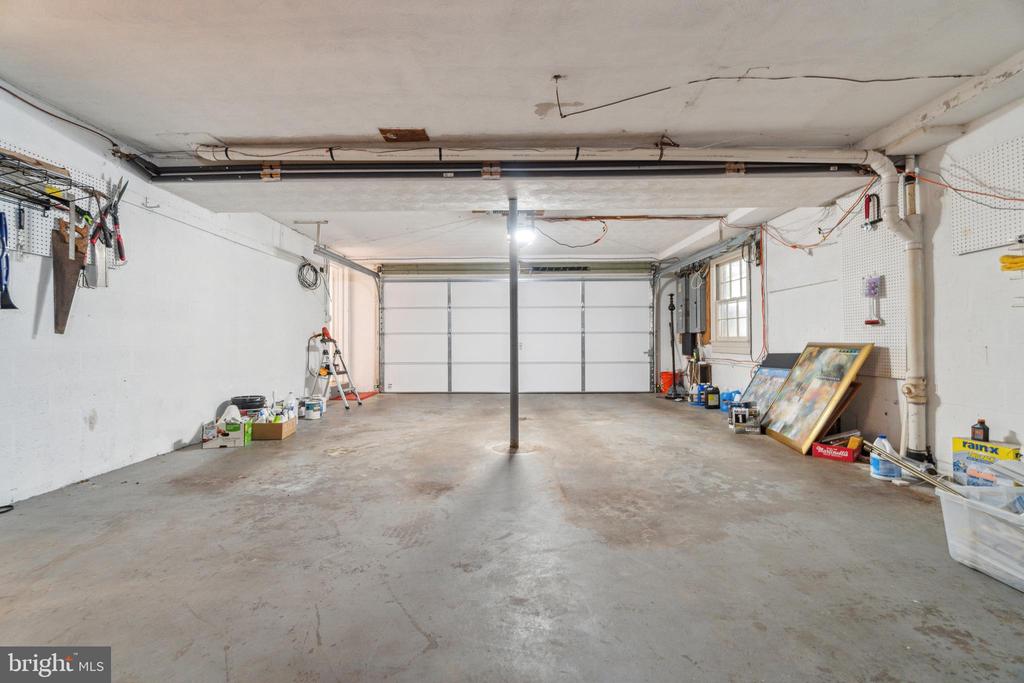 13200 FOXDEN DRIVE