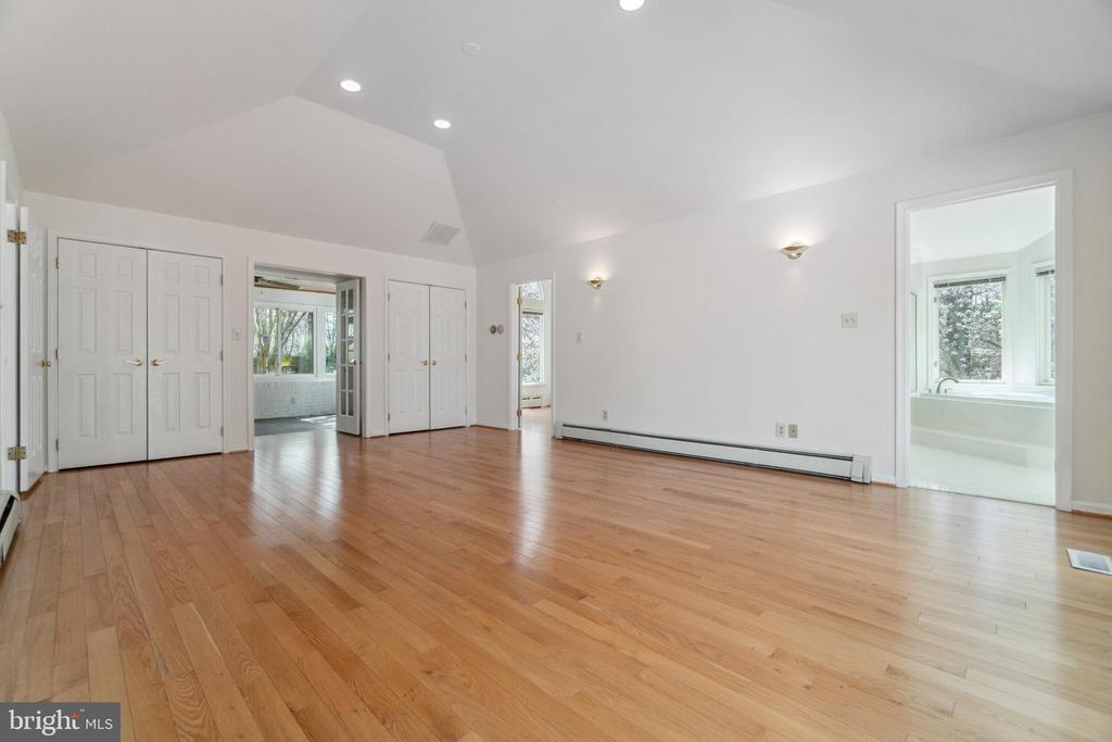 13200 FOXDEN DRIVE