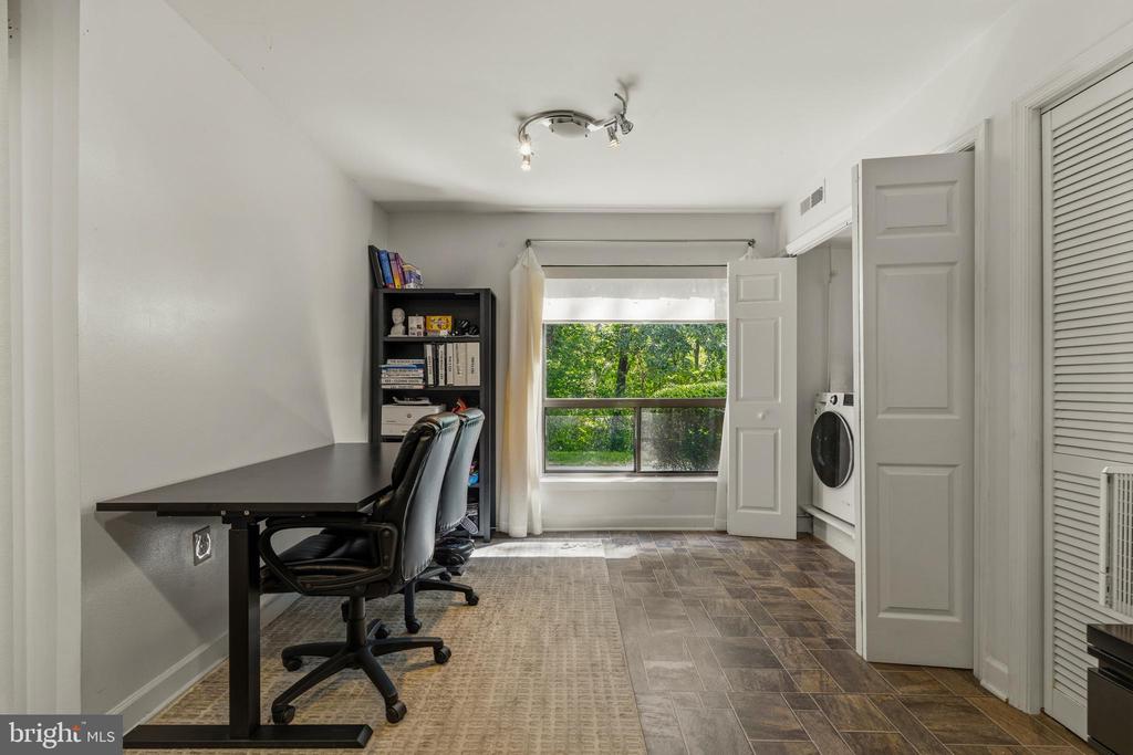 433 CHRISTOPHER AVENUE Unit: 87