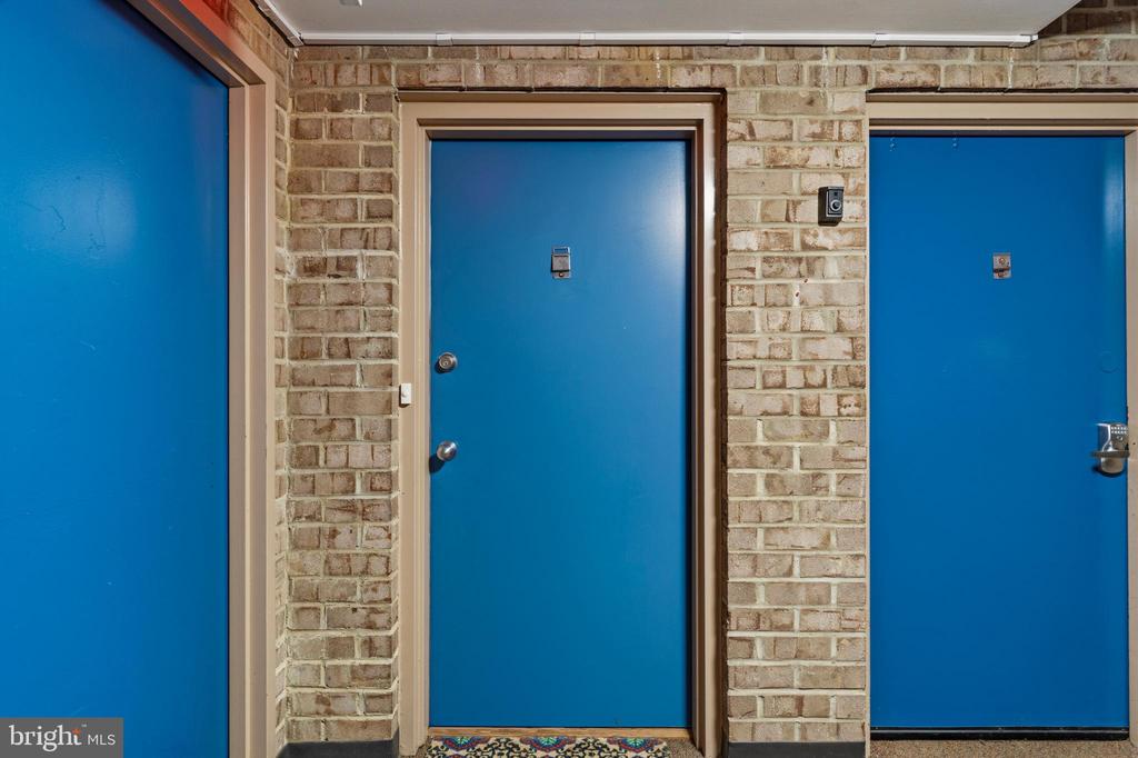433 CHRISTOPHER AVENUE Unit: 87