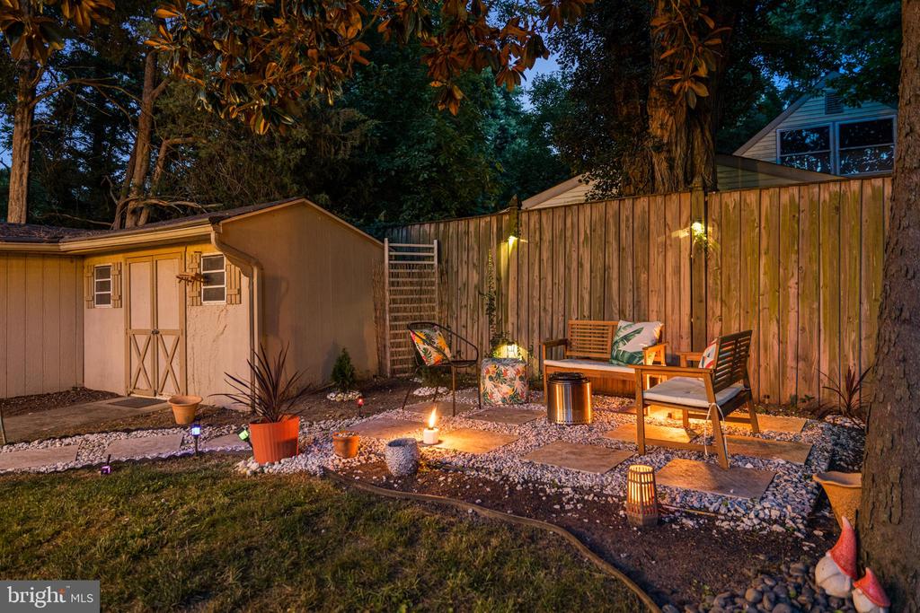 401 CEDAR LANE