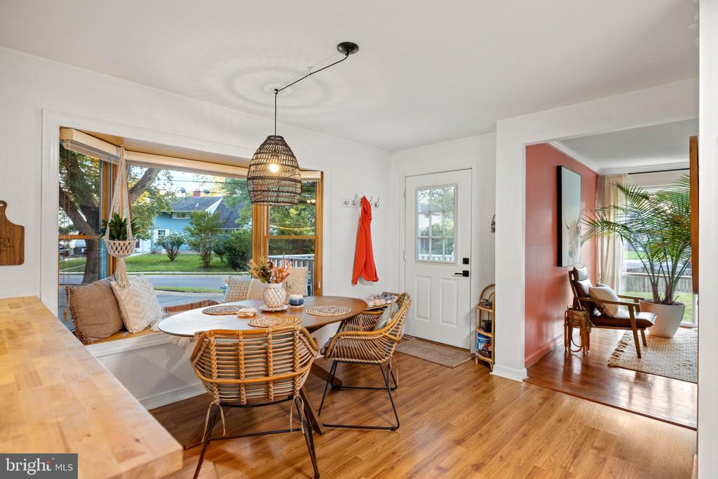 401 CEDAR LANE