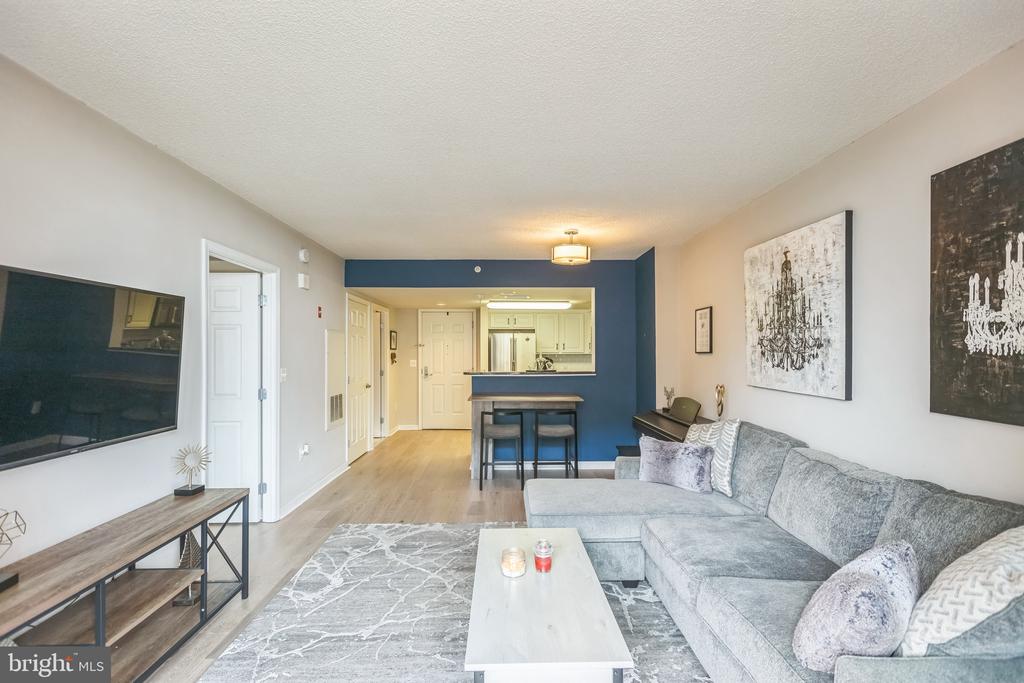 11710 OLD GEORGETOWN ROAD Unit: 1321