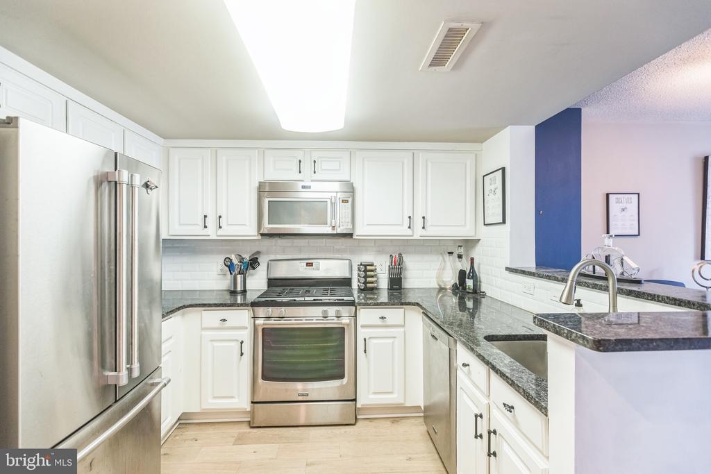 11710 OLD GEORGETOWN ROAD Unit: 1321
