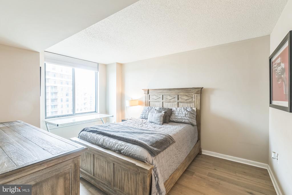 11710 OLD GEORGETOWN ROAD Unit: 1321