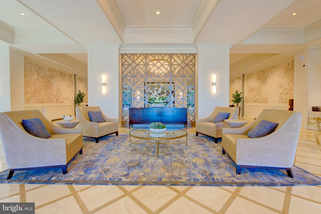 5225 POOKS HILL ROAD Unit: 1720S