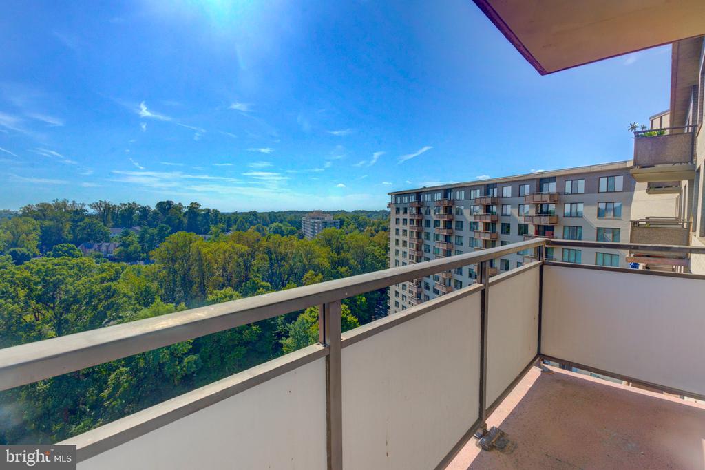 5225 POOKS HILL ROAD Unit: 1720S