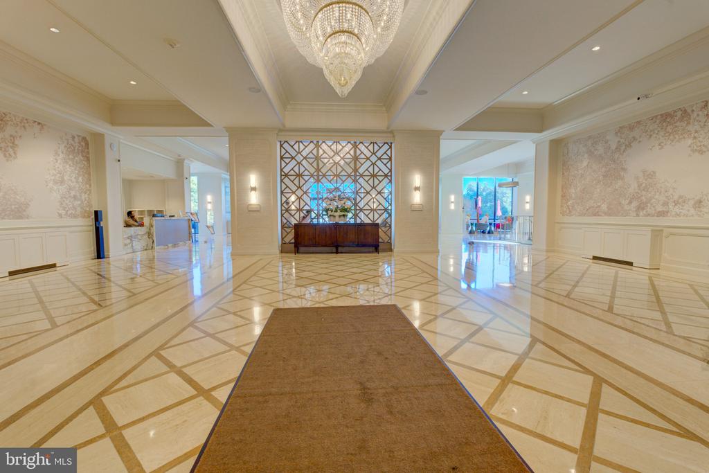 5225 POOKS HILL ROAD Unit: 1720S