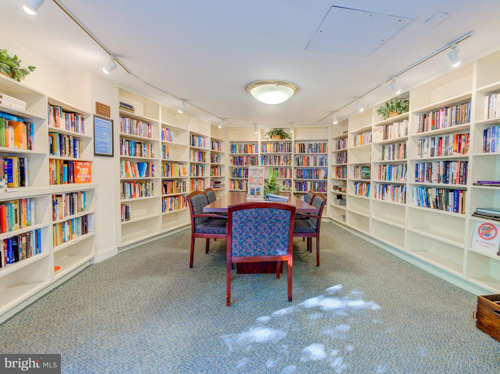5225 POOKS HILL ROAD Unit: 1720S