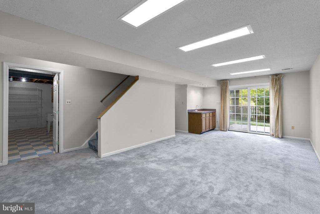 2206 TOUCHSTONE COURT