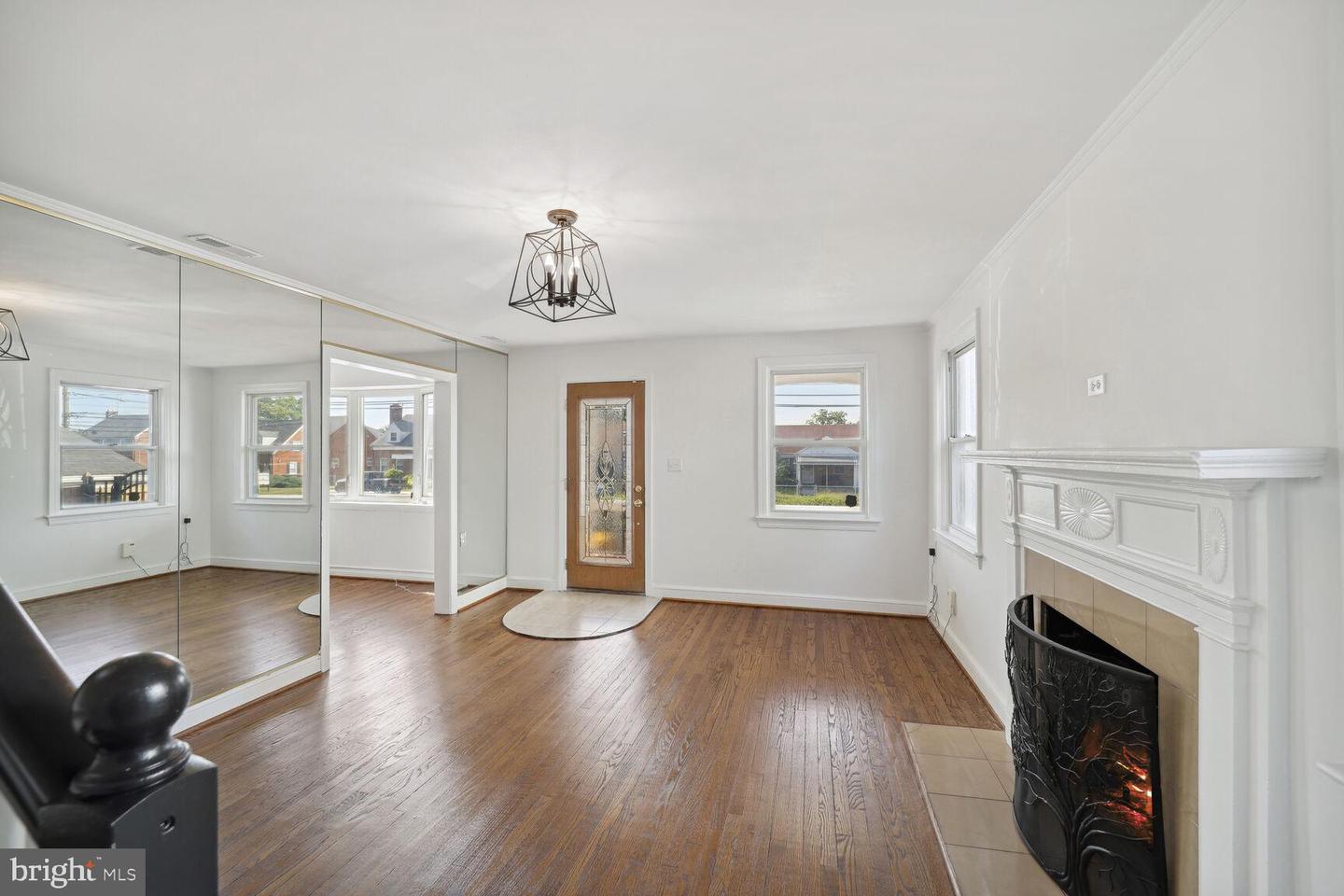 2104 Queens Chapel Rd