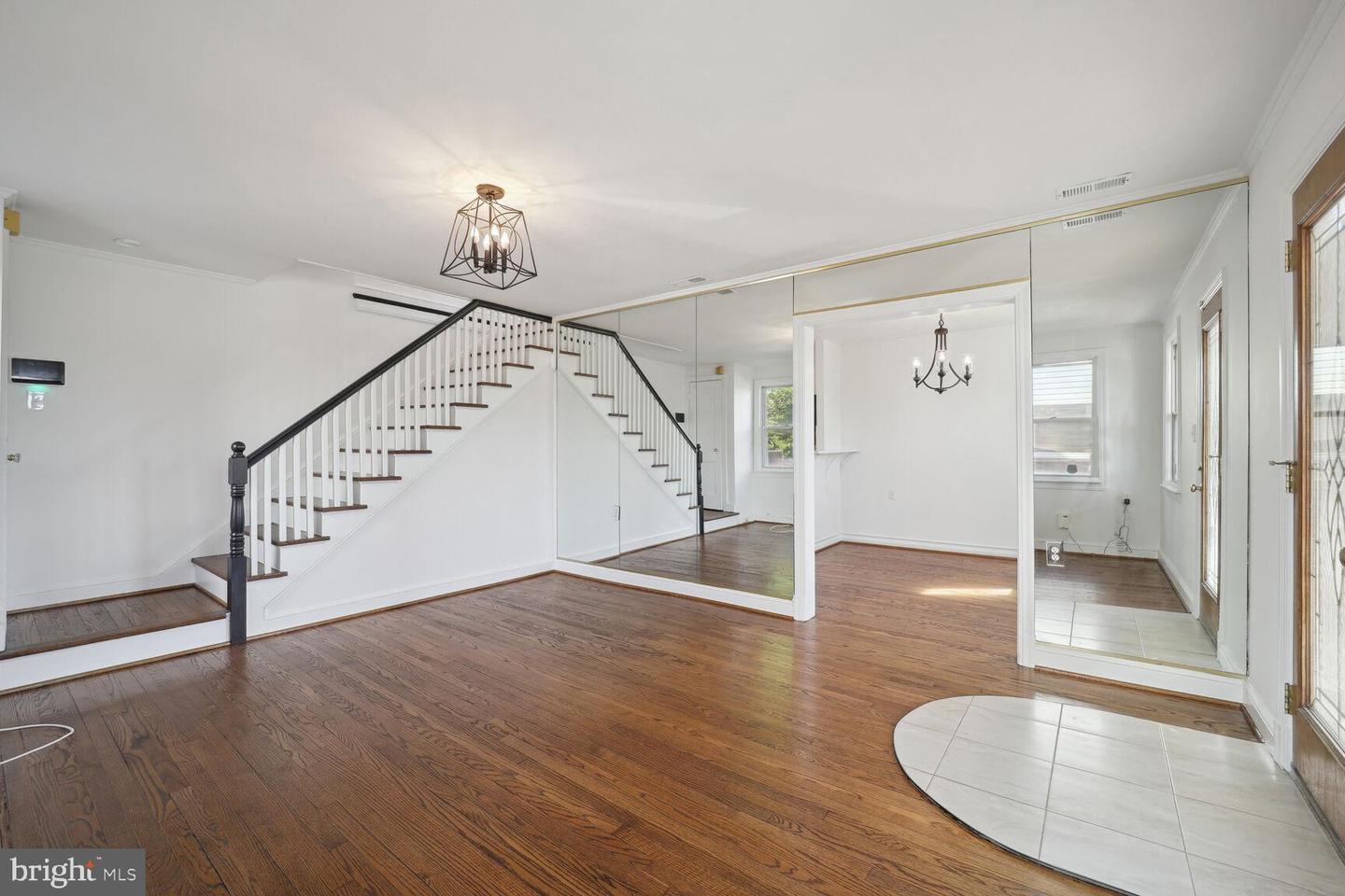2104 Queens Chapel Rd