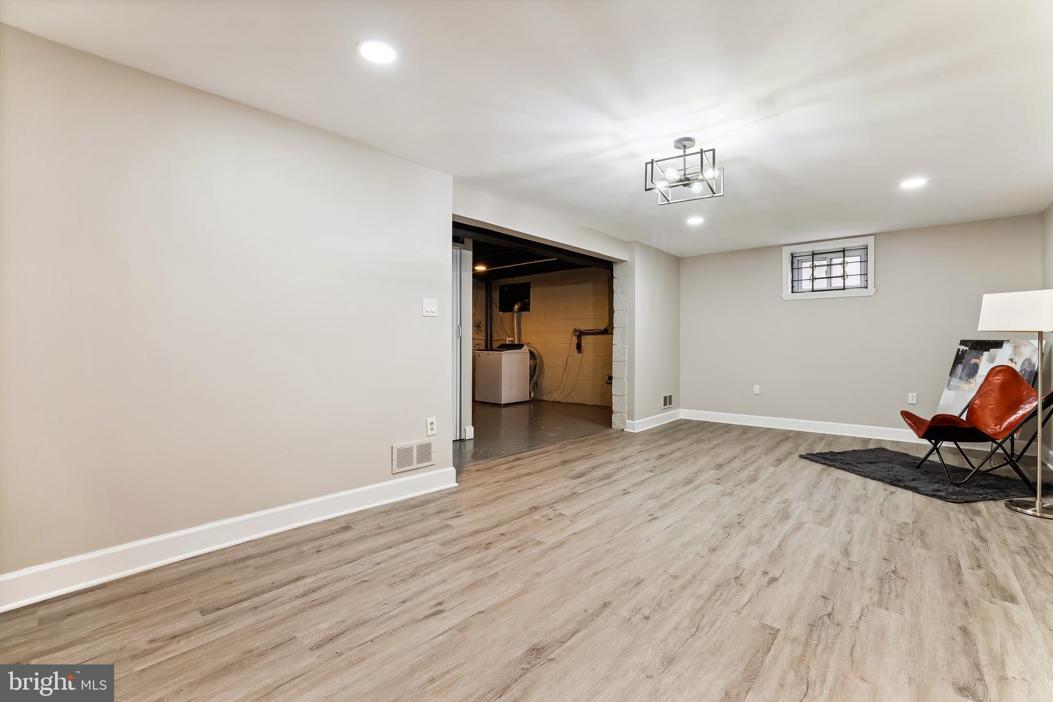 3005 Fairlawn St