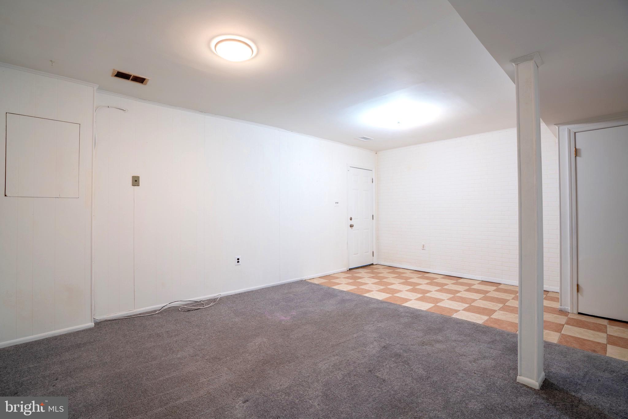 1638 TULIP AVENUE