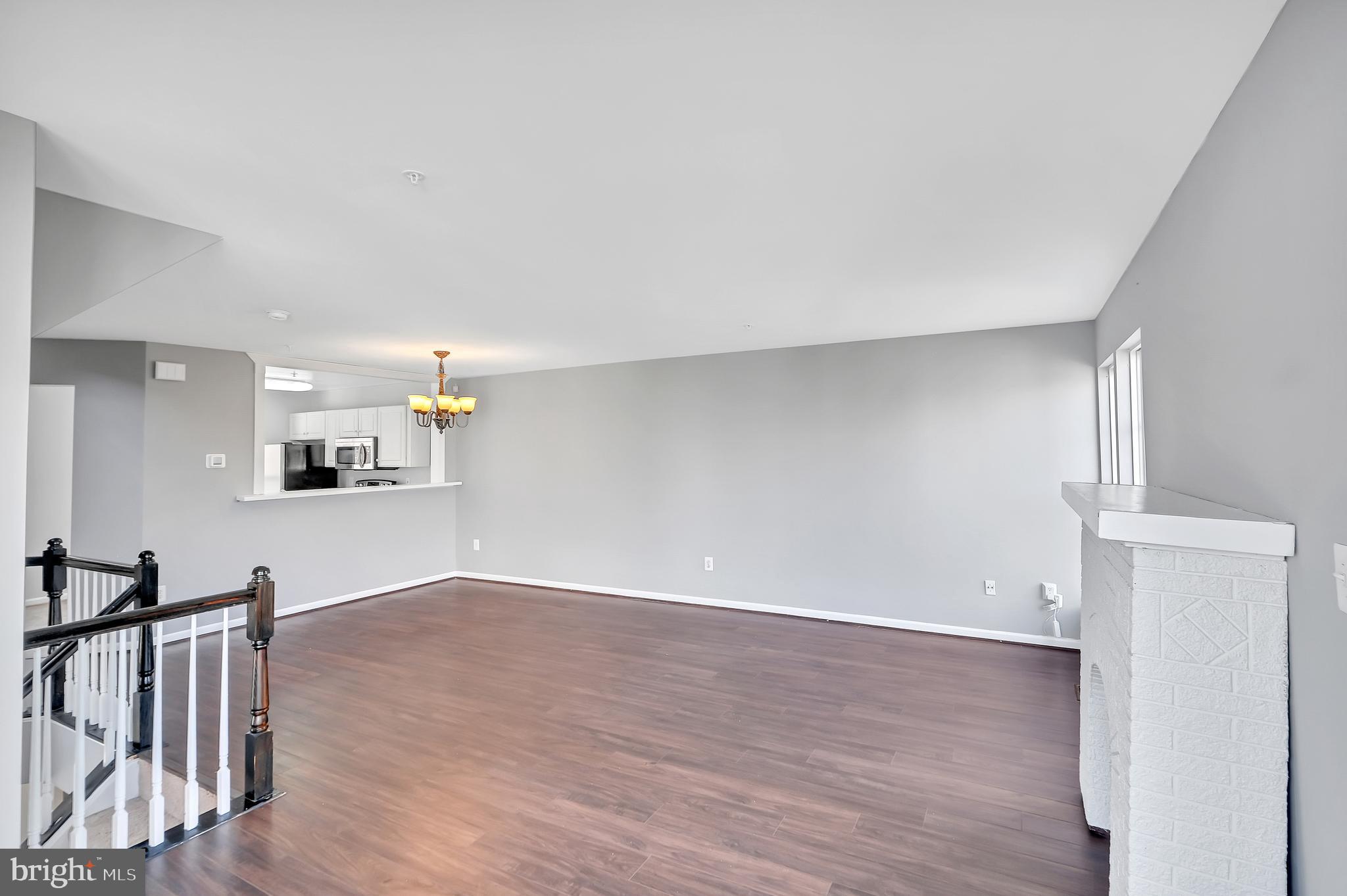 6121 Rose Bay Dr