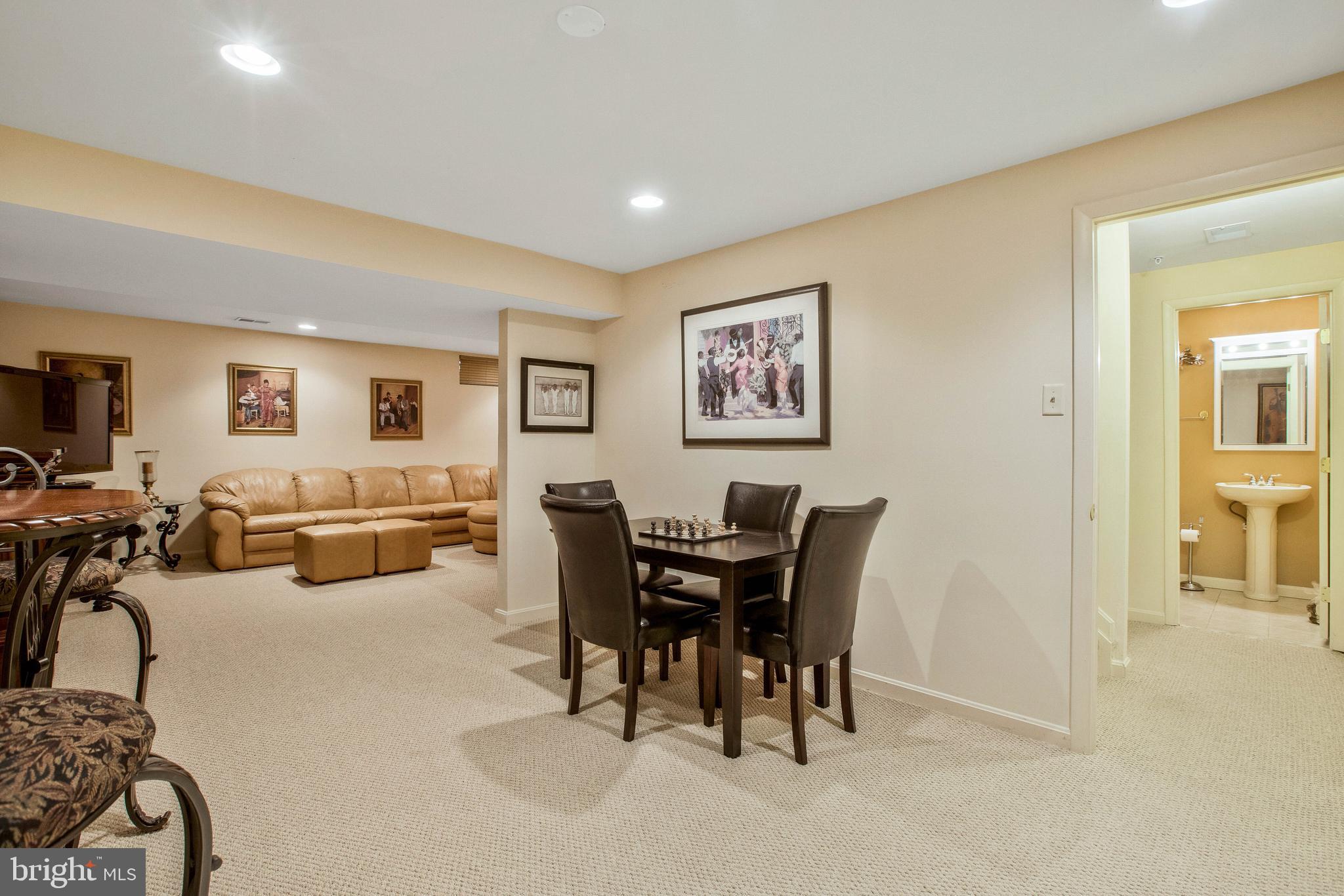 7416 Quixote Ct
