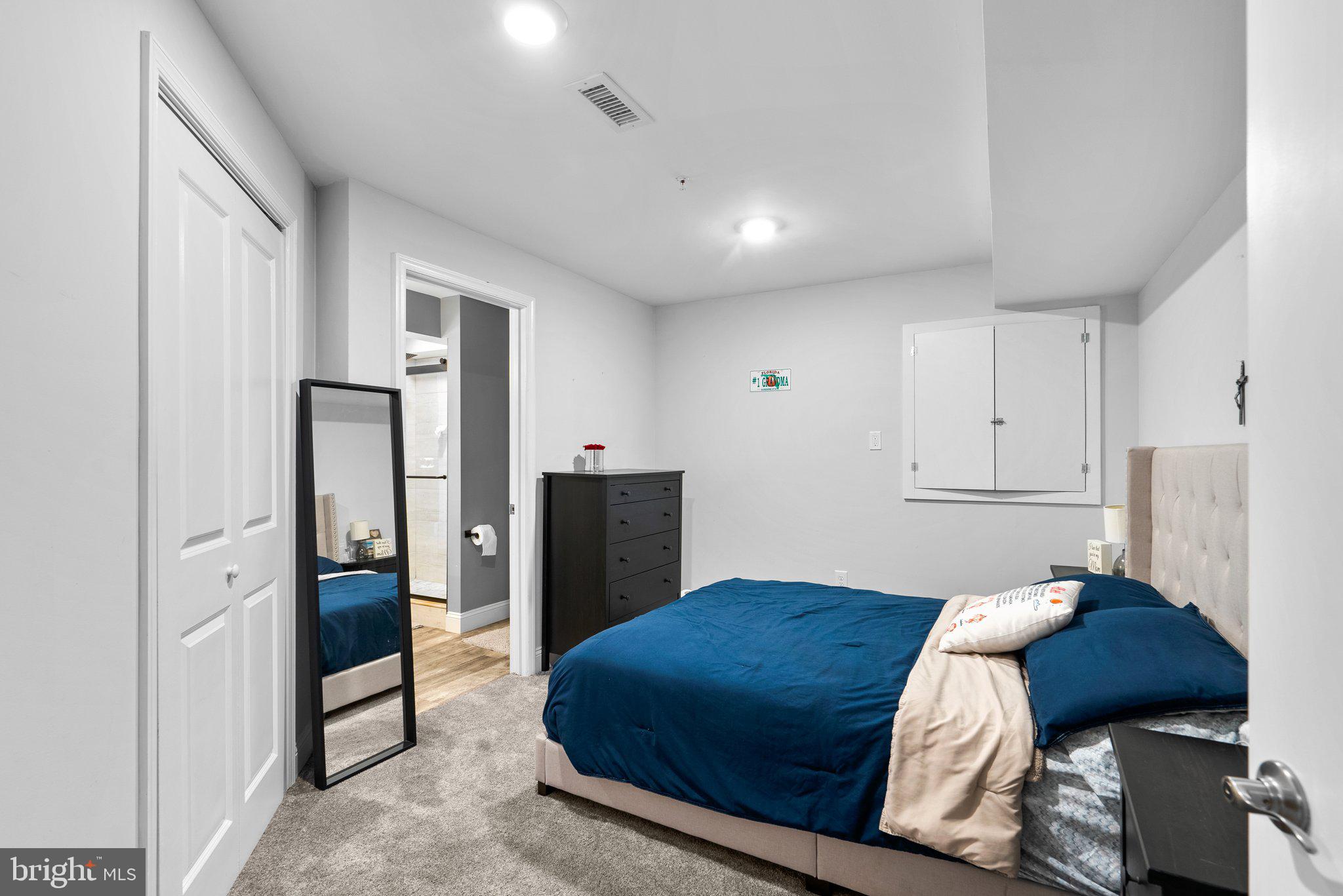 902 MANOR HOUSE DRIVE