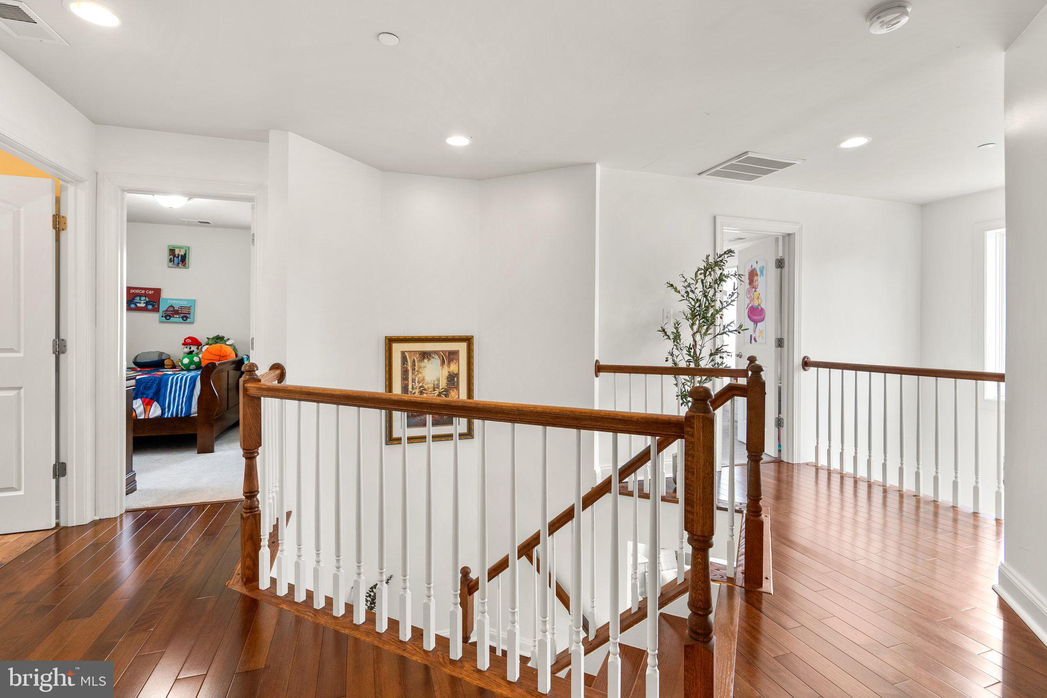 902 MANOR HOUSE DRIVE