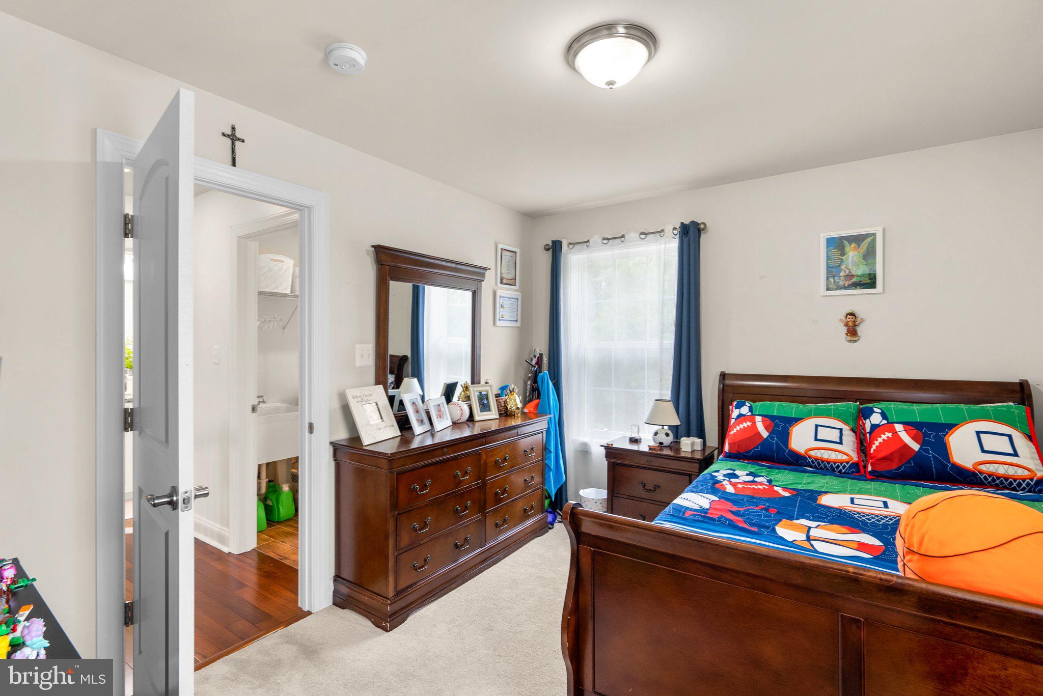 902 MANOR HOUSE DRIVE