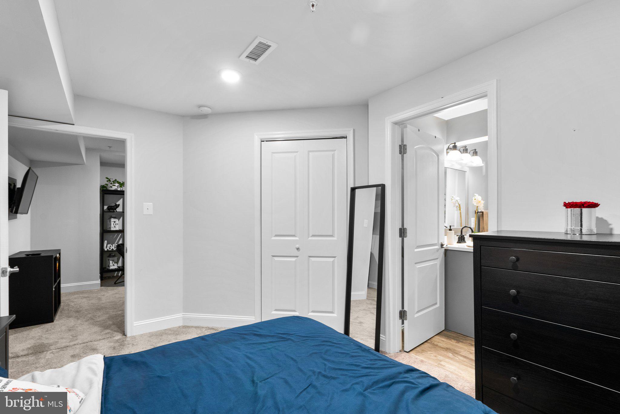 902 MANOR HOUSE DRIVE