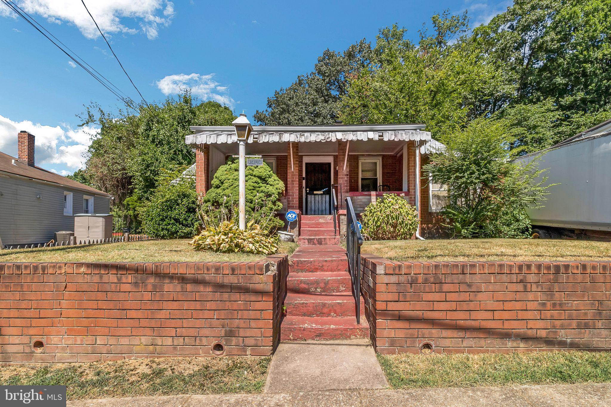 1304 CHAPEL OAKS DRIVE