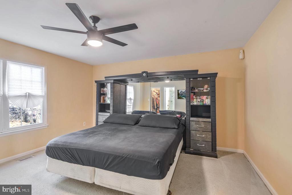 12214 KINGSFORD COURT