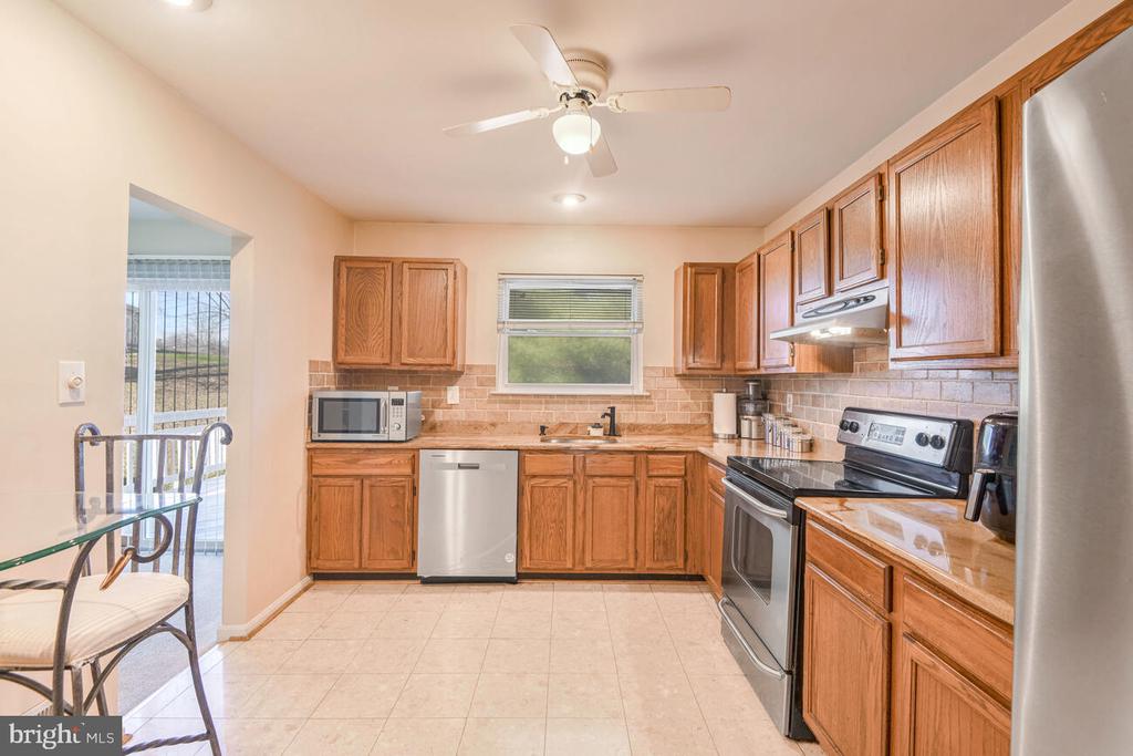 12214 KINGSFORD COURT