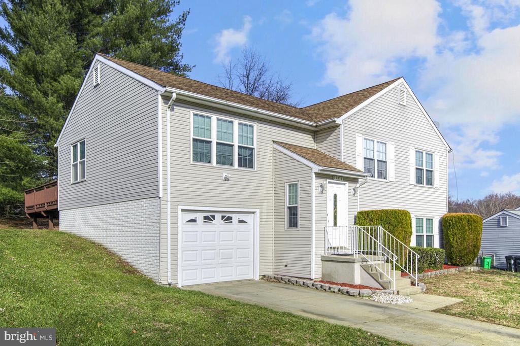 12214 KINGSFORD COURT