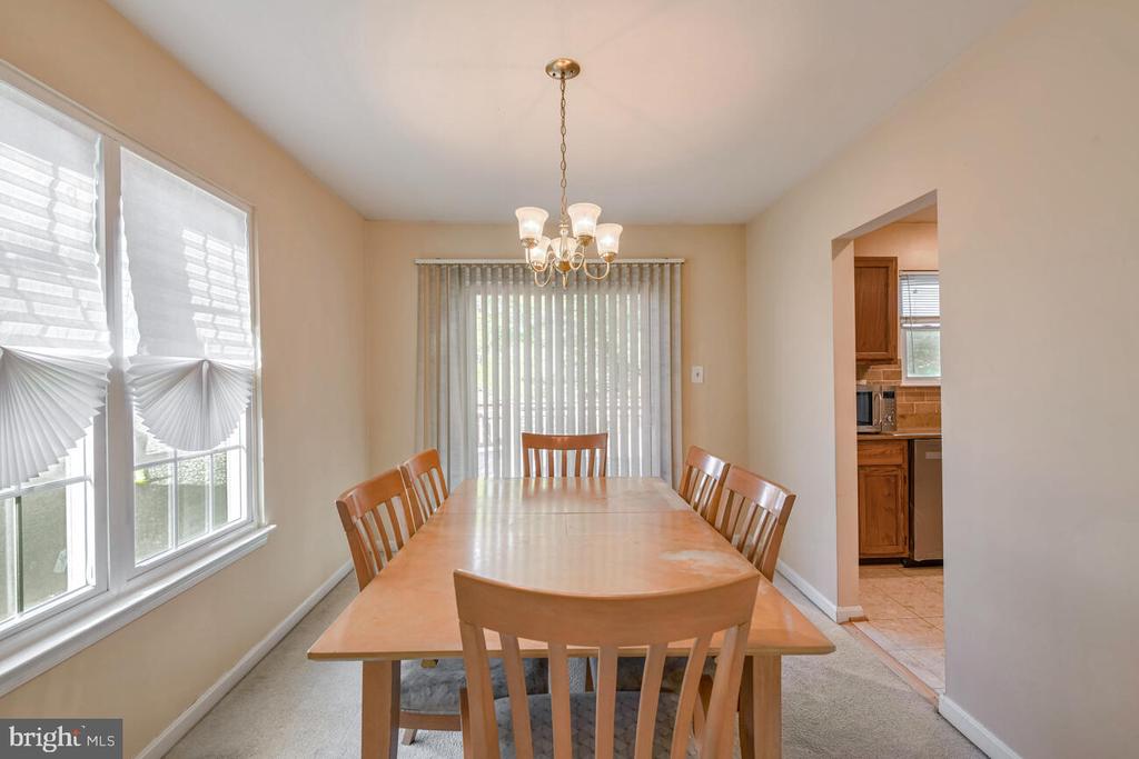 12214 KINGSFORD COURT