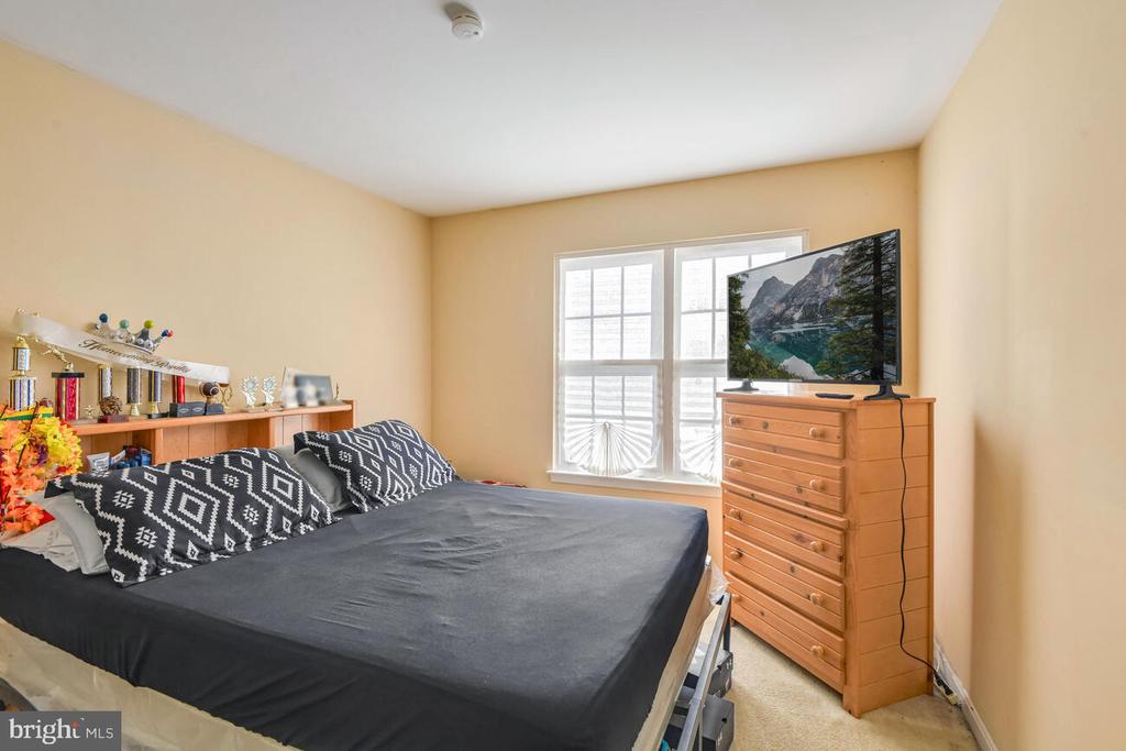 12214 KINGSFORD COURT