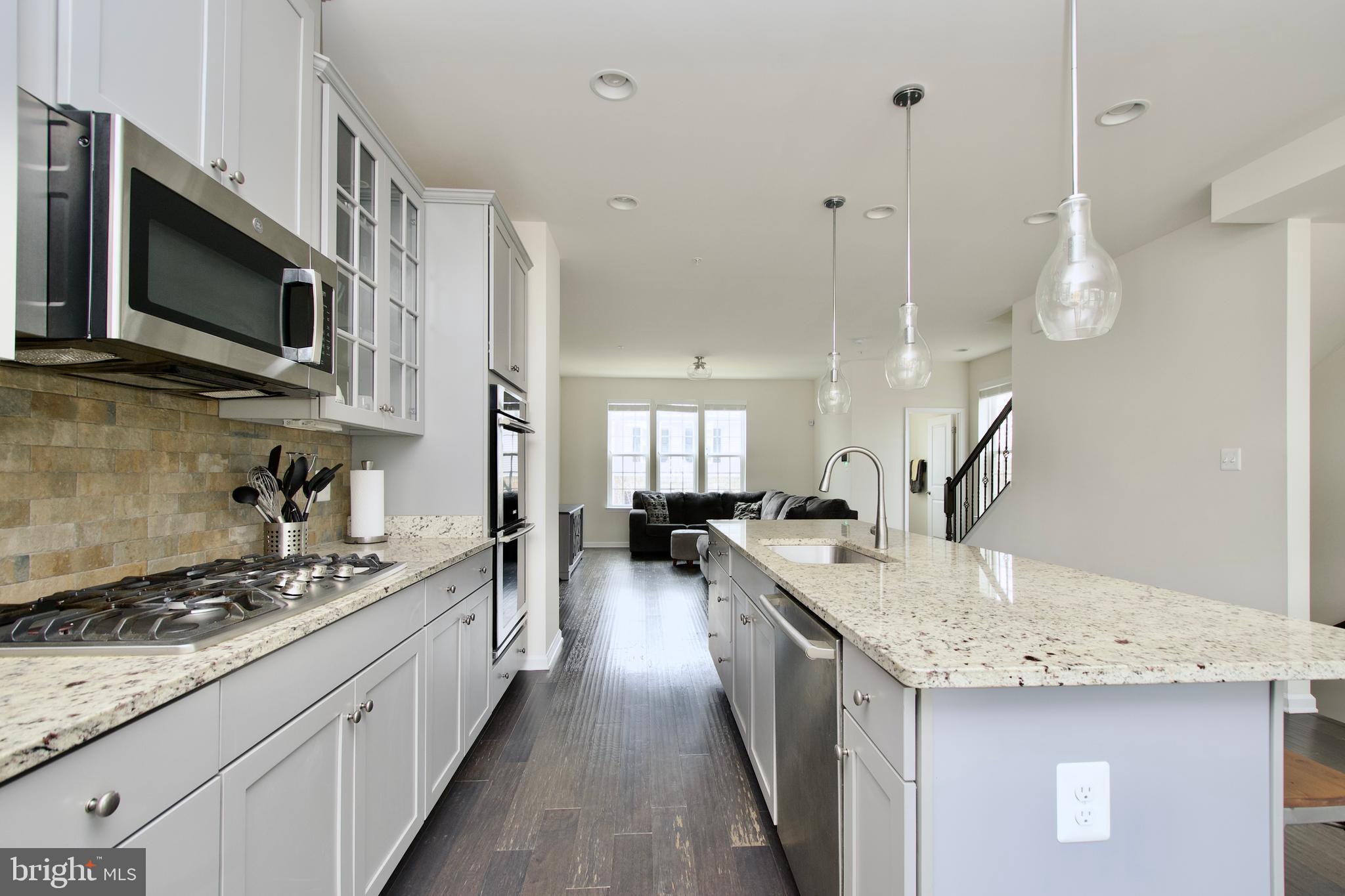 2900 PINEBROOK ROAD