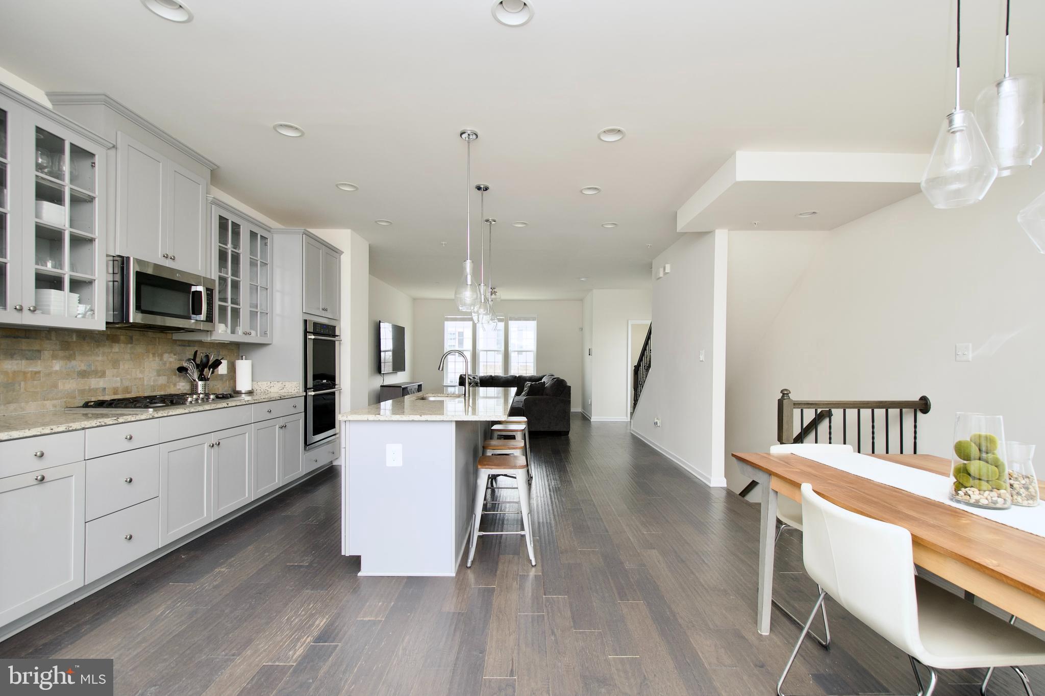 2900 PINEBROOK ROAD