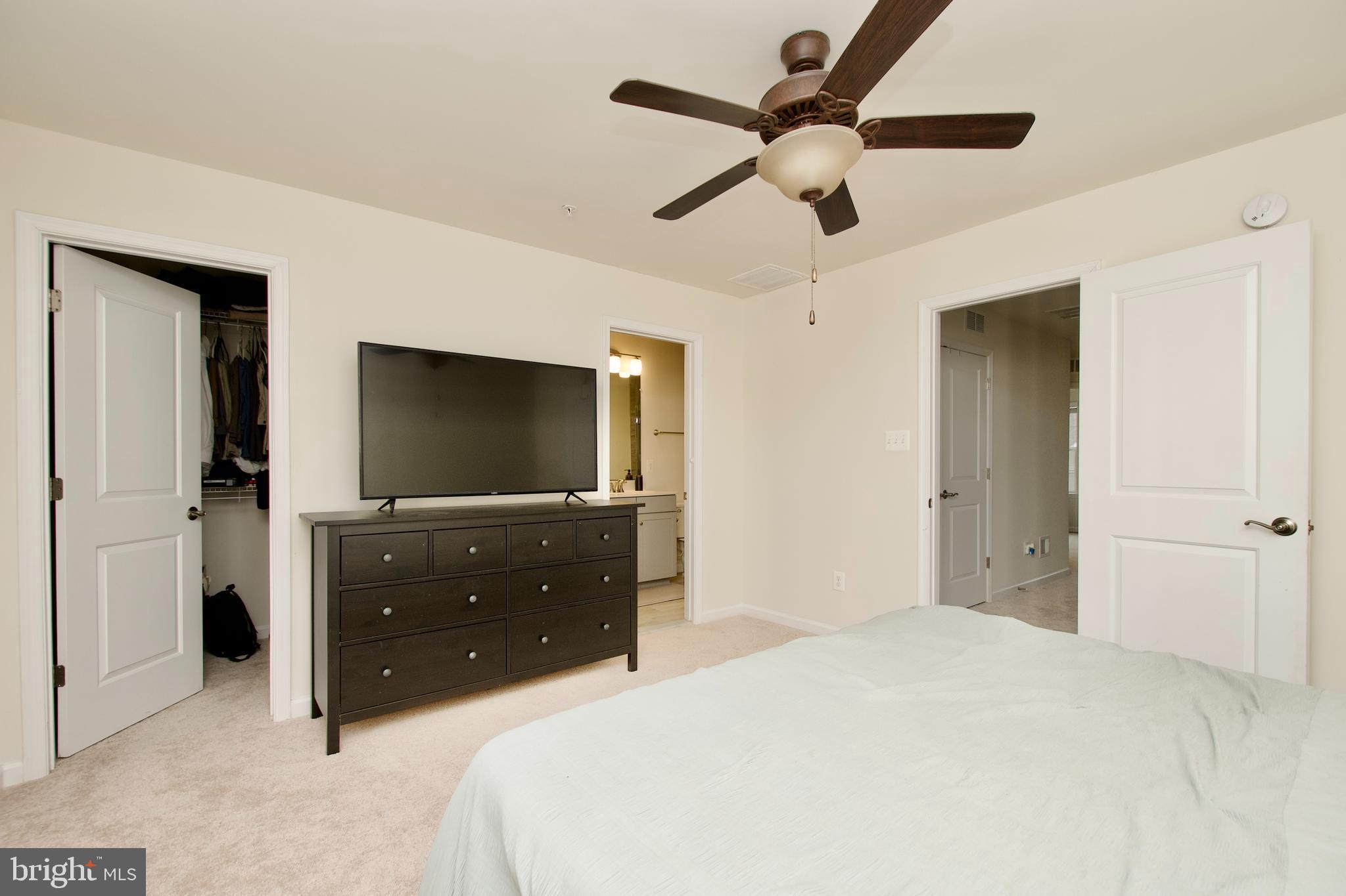 2900 PINEBROOK ROAD