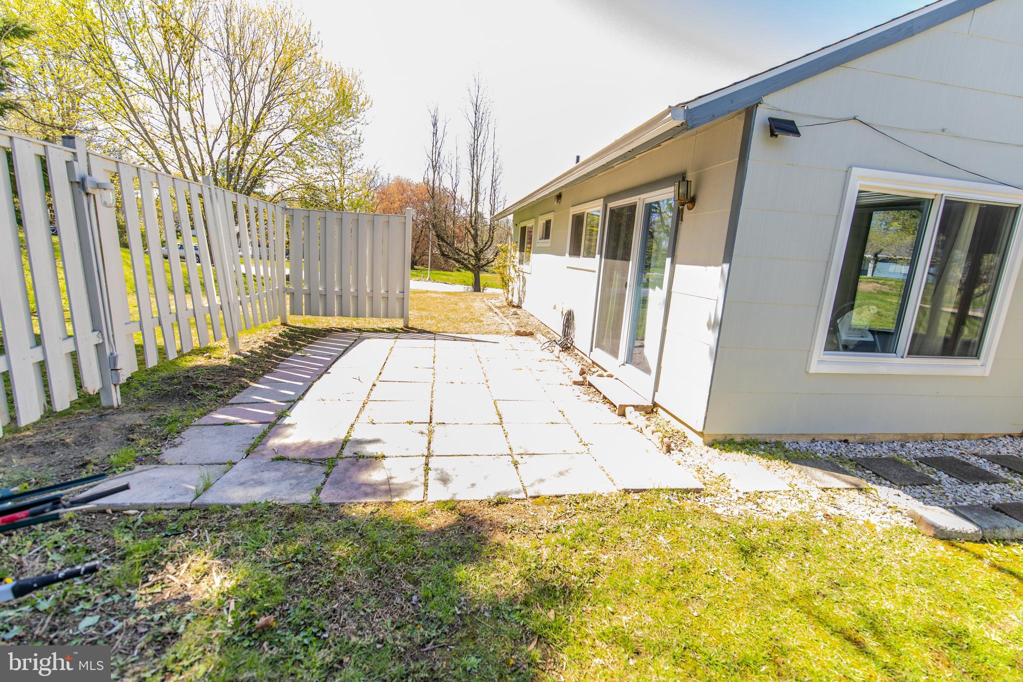 15808 PERKINS LANE