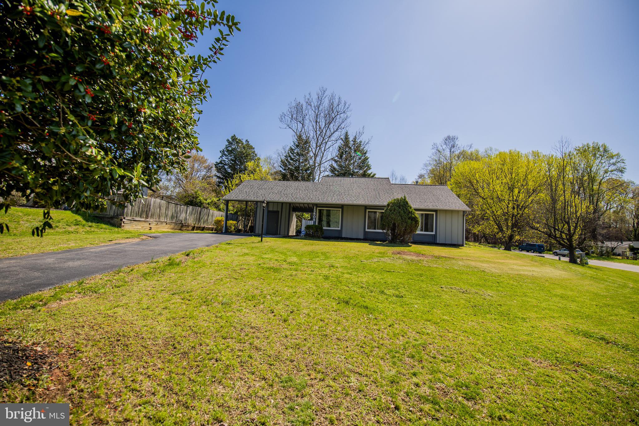 15808 PERKINS LANE
