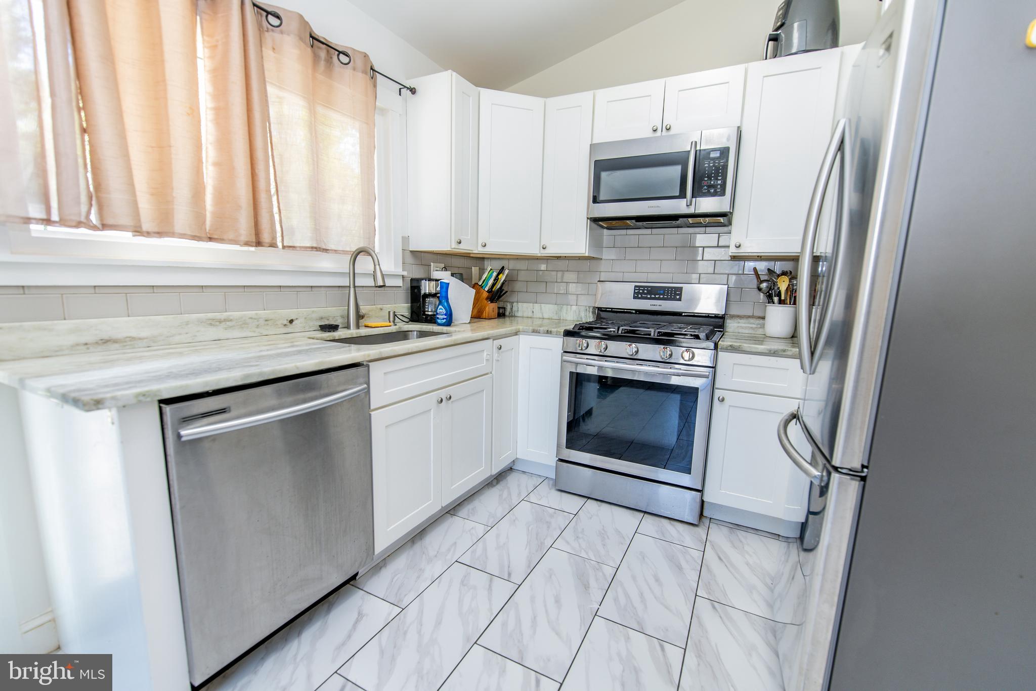 15808 PERKINS LANE