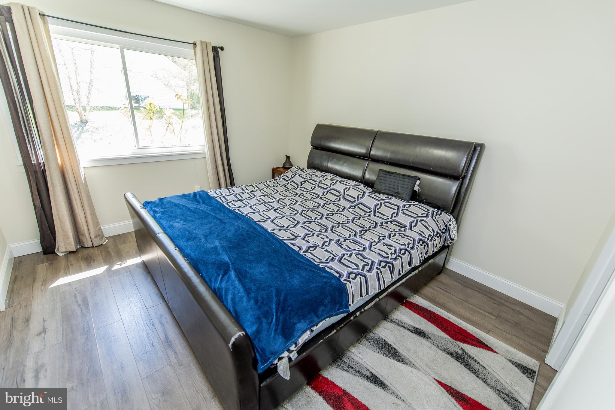 15808 PERKINS LANE
