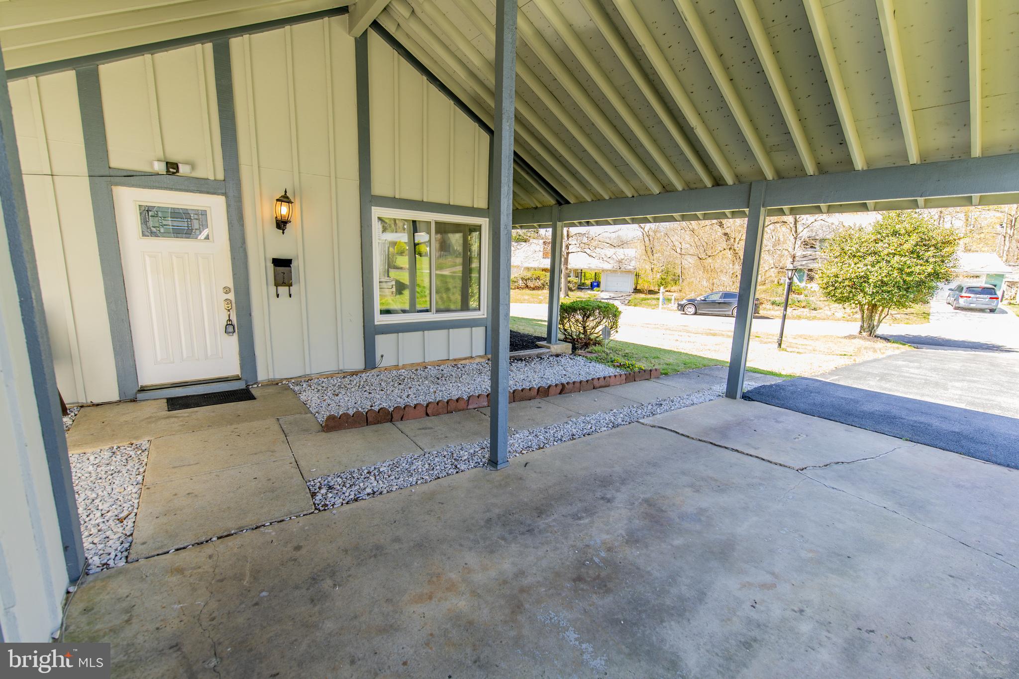15808 PERKINS LANE