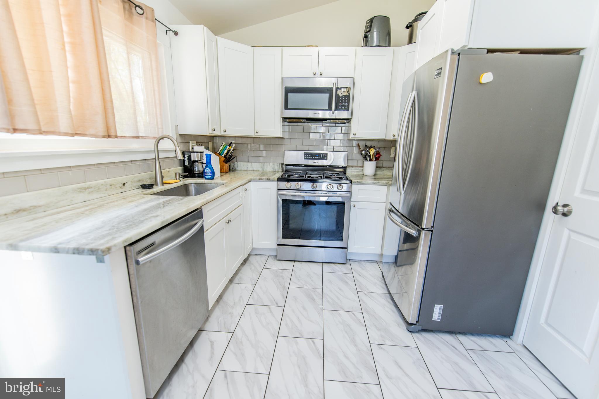15808 PERKINS LANE